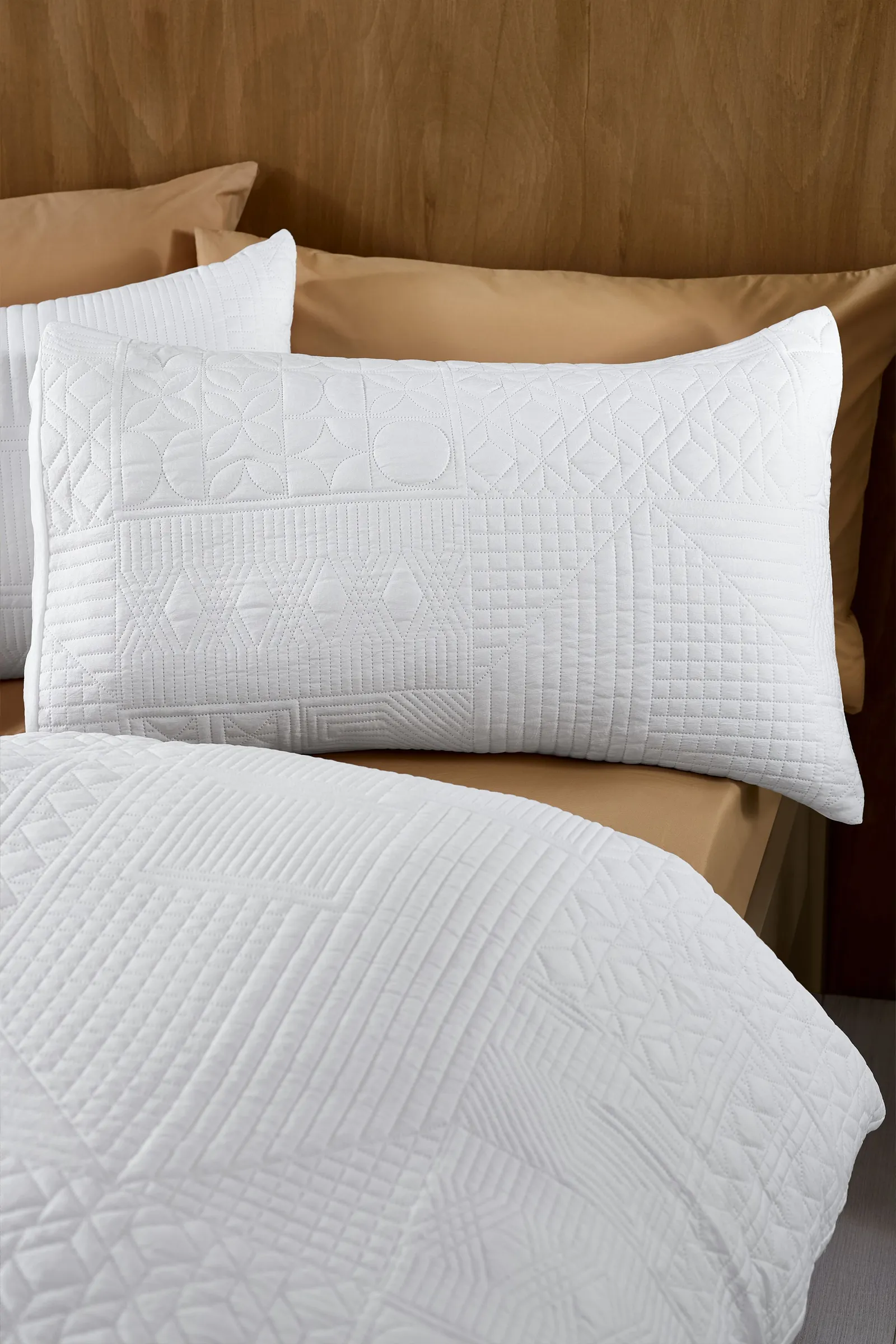 Catherine Lansfield 'Folkstone Geo' Duvet Cover Set in White 2