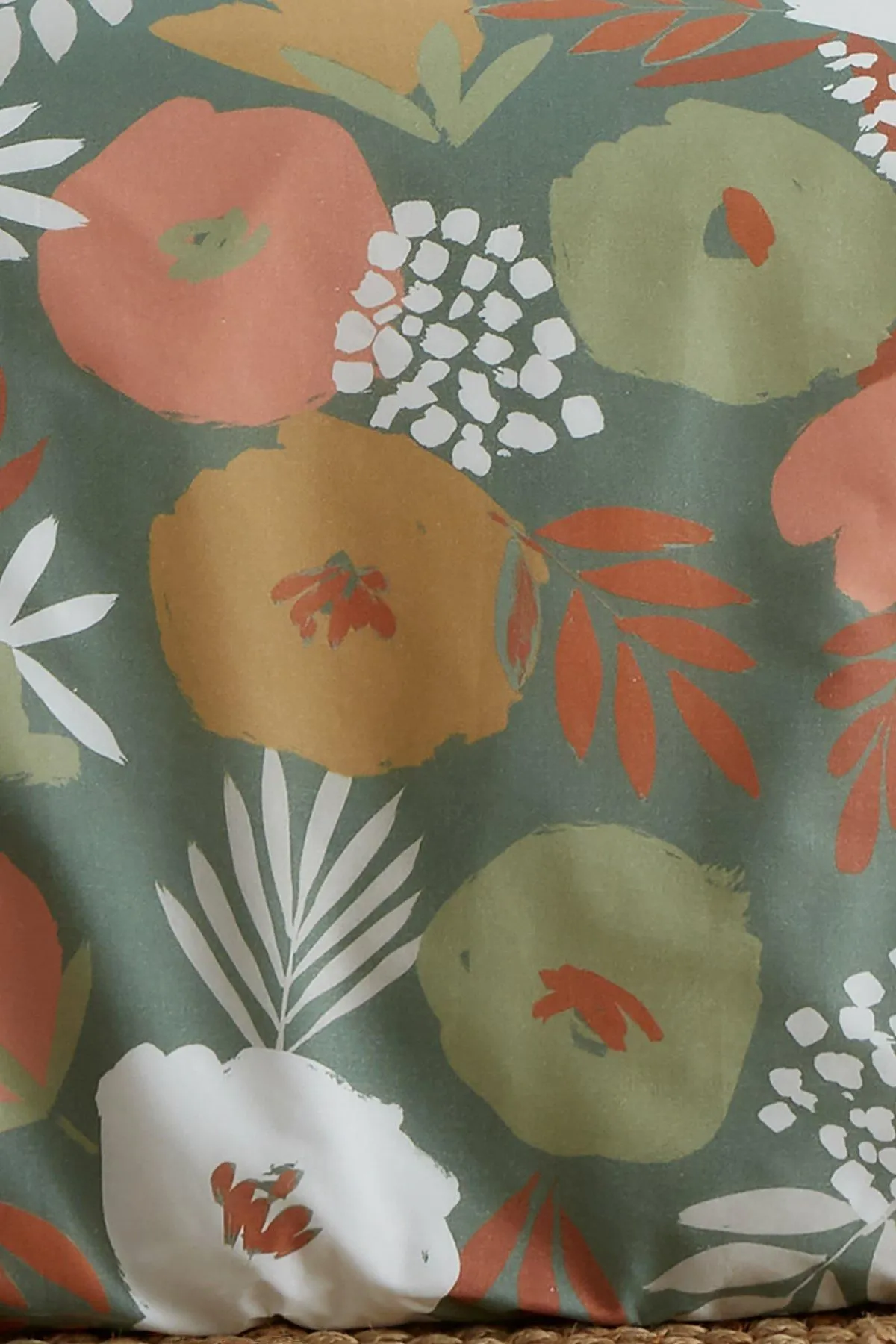 Fusion 'Yasmin' Abstract Floral Easycare Duvet Cover Set in Green 4