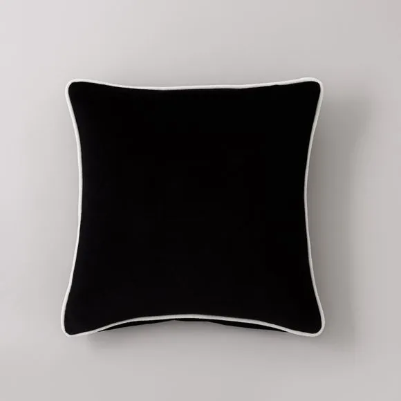 Clara Contrast Piping Cushion 2