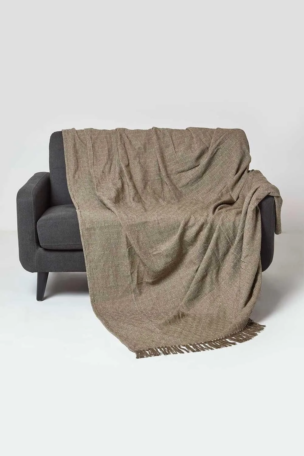Homescapes Malda Cotton Throw with Tassels in Brown