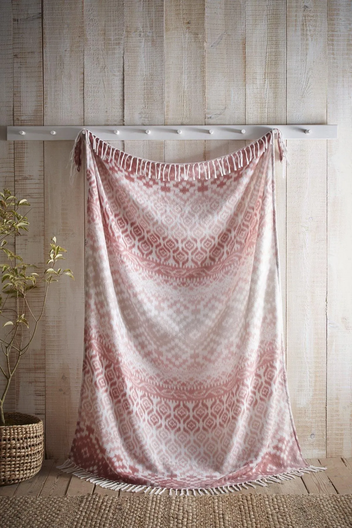 Appletree 'Sakari' Banded Tassled Bedspread in Terracotta