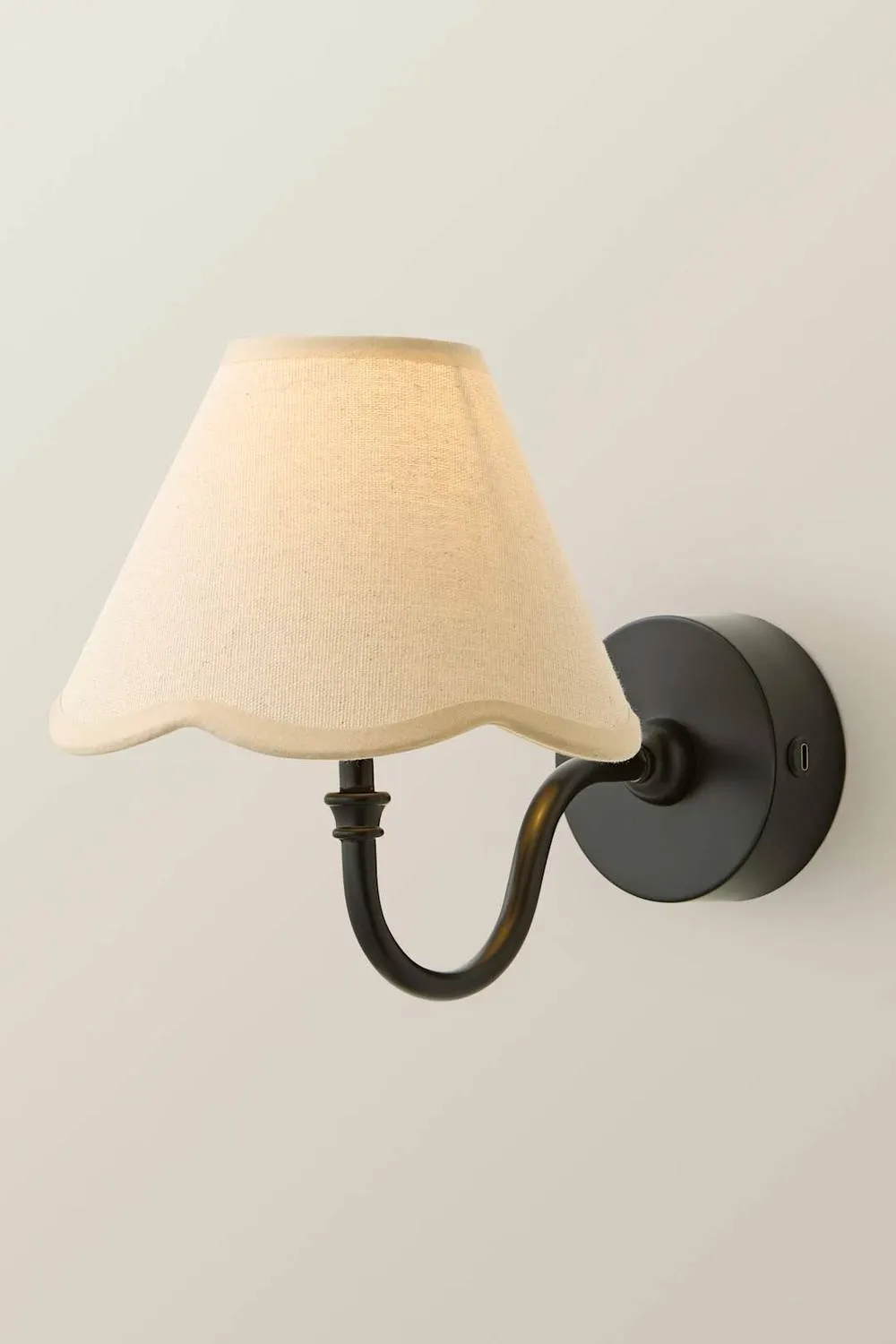 ValueLights Lowe Scallop Flower Shade Metal Portable Rechargeable Wall Light in Black 3