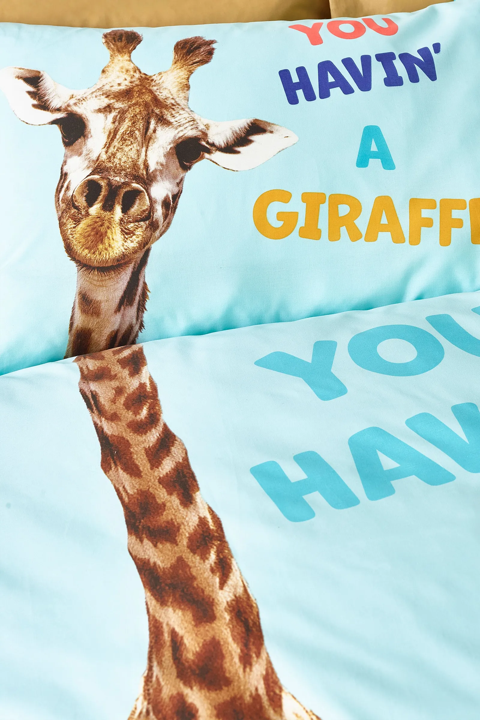 Catherine Lansfield 'Havin A Giraffe' Reversible Duvet Cover Set in Aqua 5
