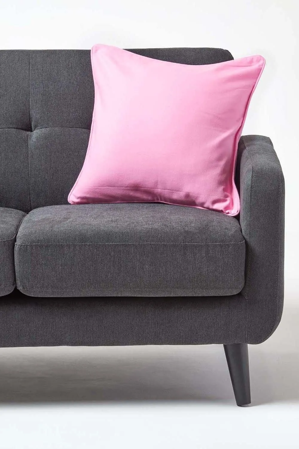 Homescapes Cotton Plain Cushion Cover in Pink 4