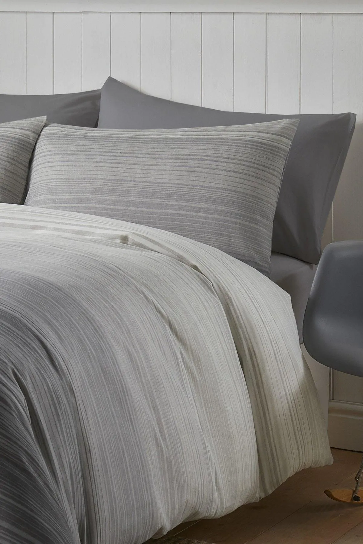 Fusion 'Fairhaven' Easy Care Duvet Cover Set in Charcoal 2