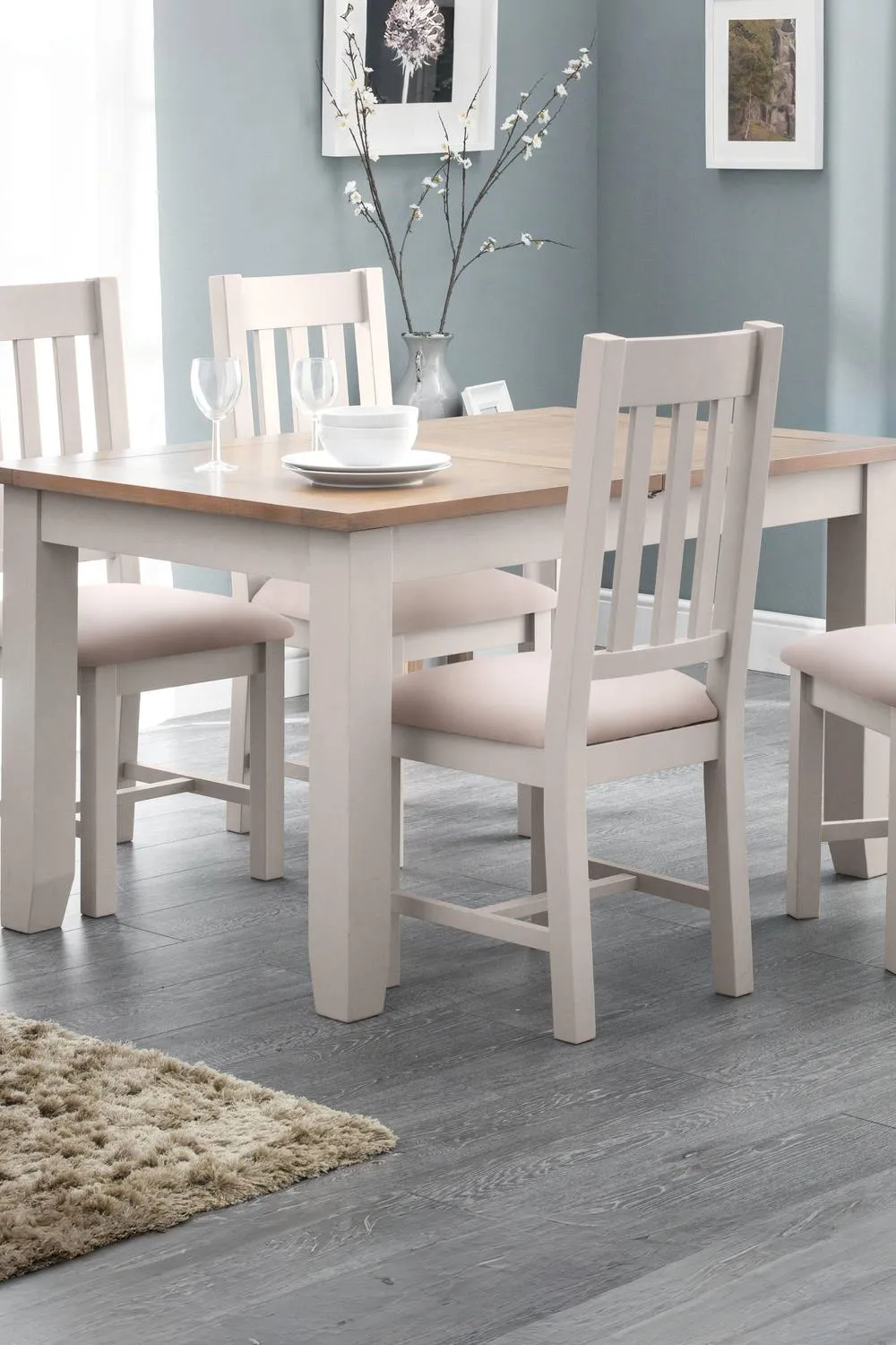 Julian Bowen Richmond Rectangular Extending 4-6 Seater Dining Table in Light Grey