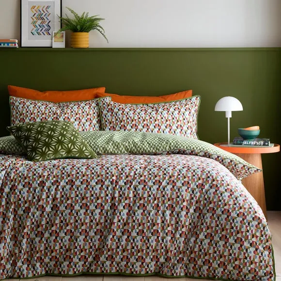 Appletree Star Geometric Velvet Square Cushion 5