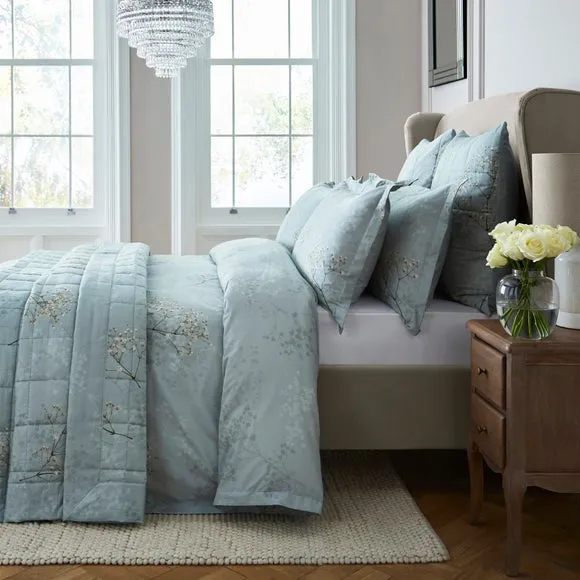 Dorma Gypsophilia Bedspread 3