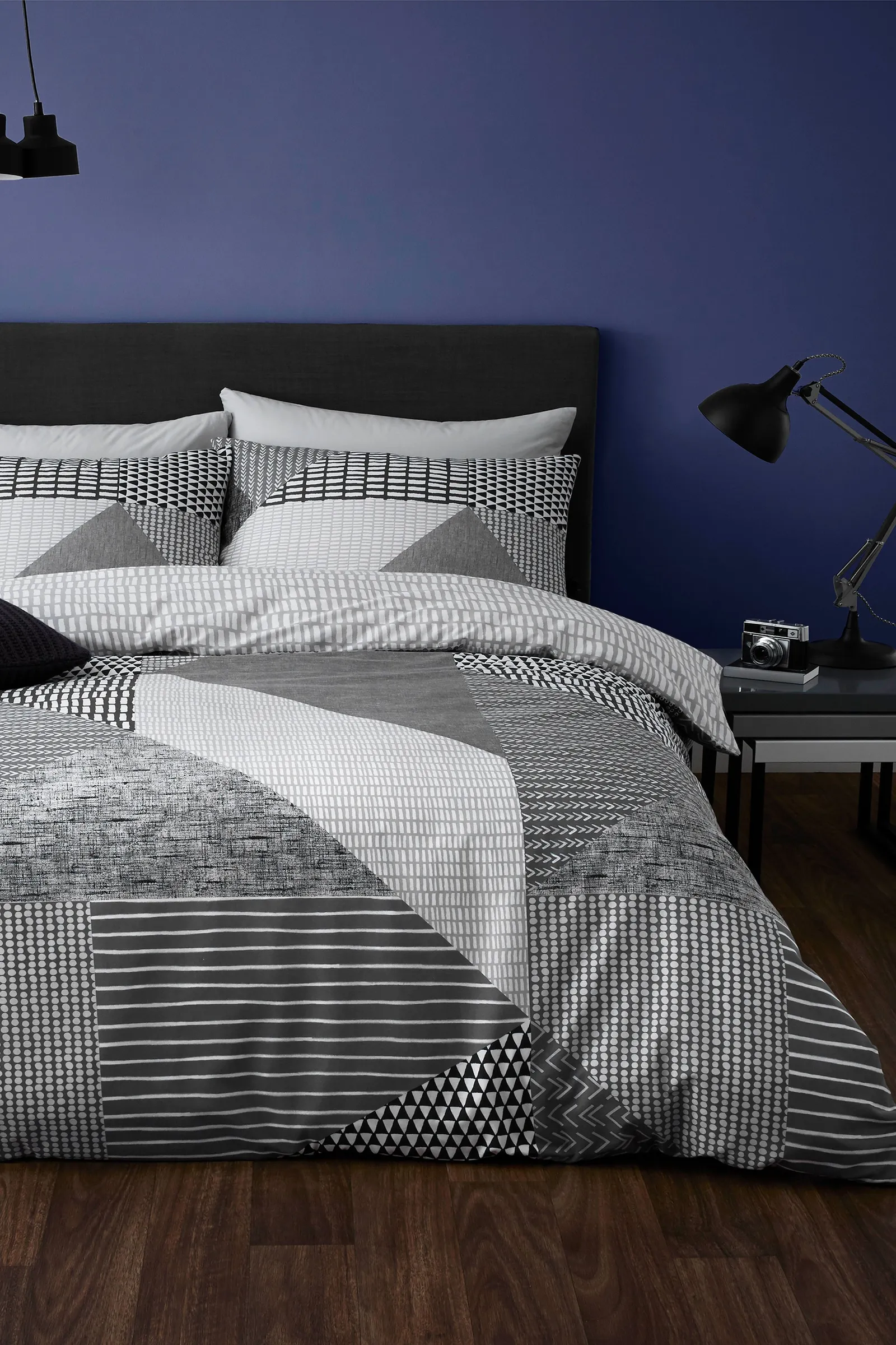 Catherine Lansfield 'Larsson Geo' Duvet Set in Grey 1