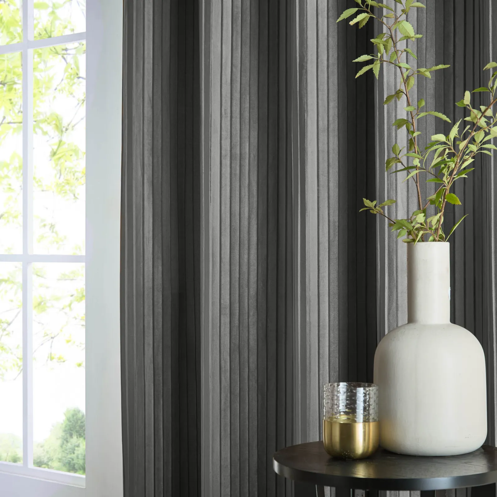 Paoletti Corinthian Velvet Room Darkening Eyelet Curtain Pair in Grey 3