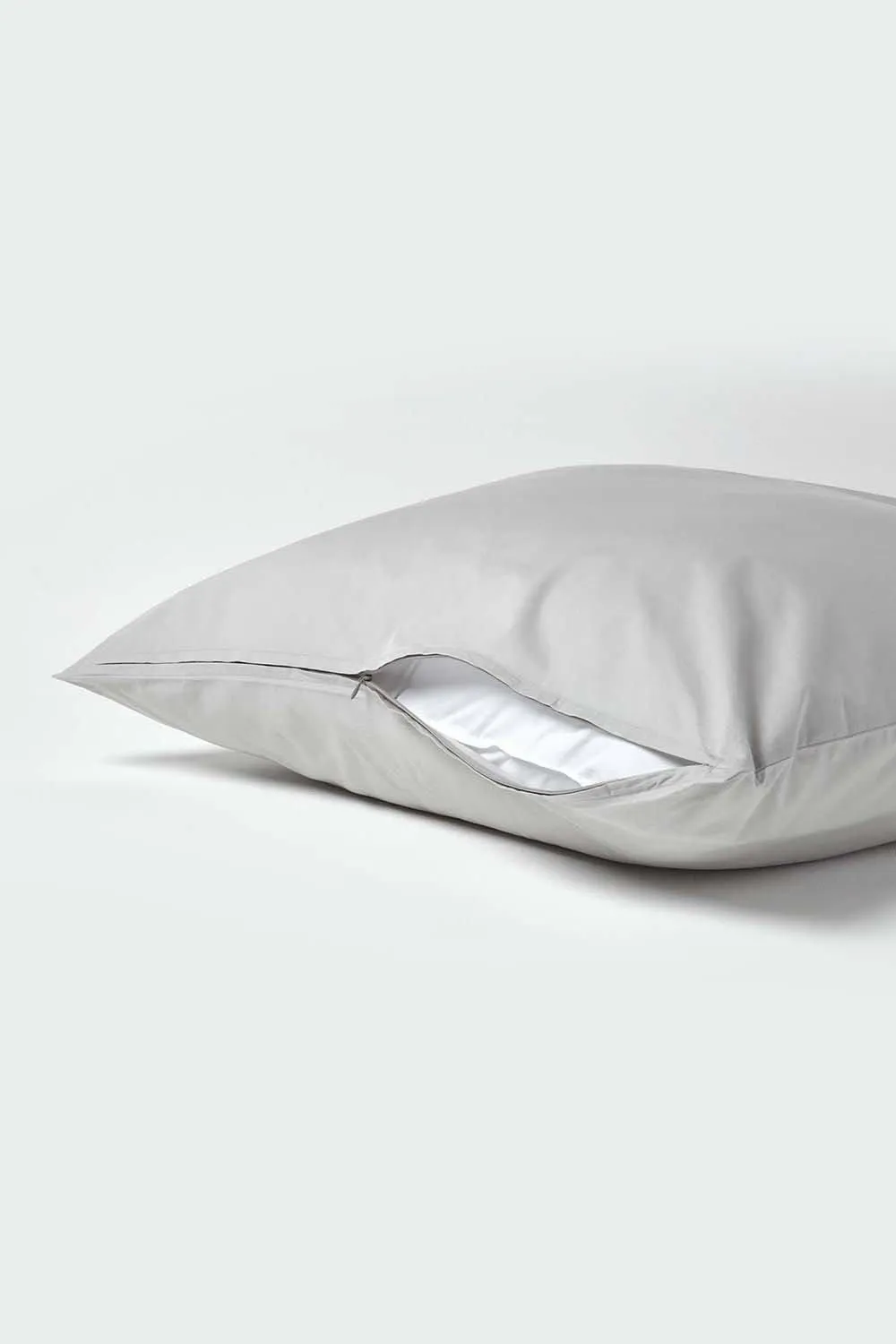 Homescapes Continental Egyptian Cotton Pillowcase 200 TC, 80 x 80 cm in Silver 3