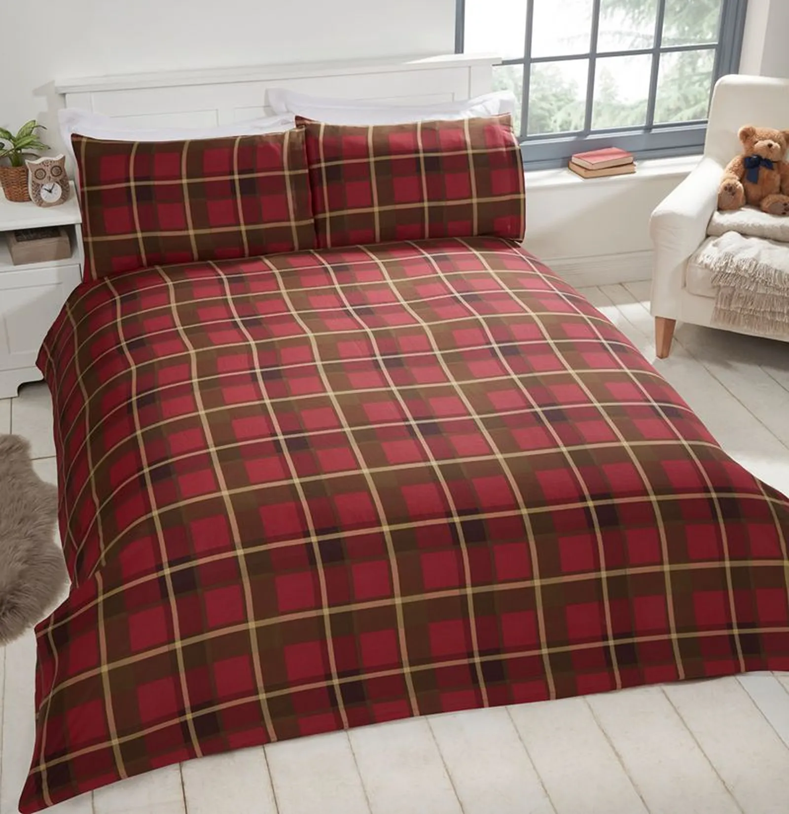 Rapport Home Hug Me Bear Duvet Cover Set with Pillowcase in Red 2