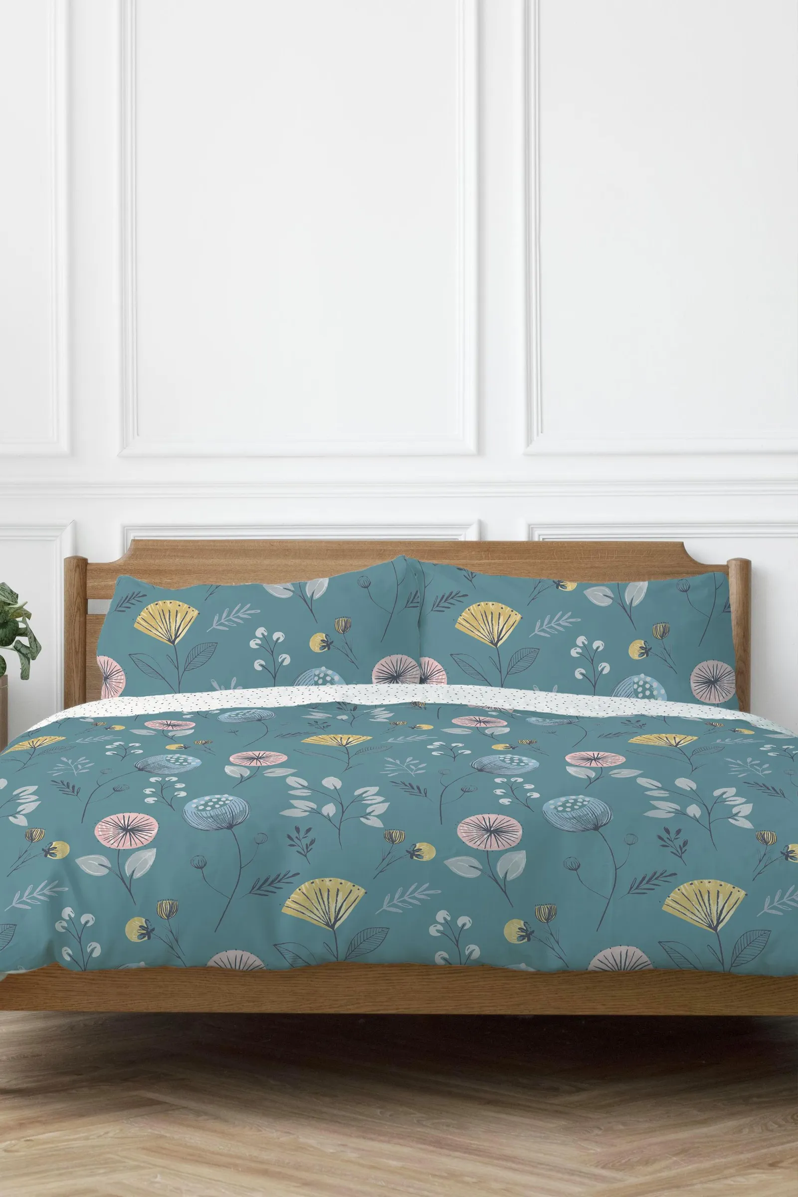 Copenhagen Home 'Olia' Reversible Polycotton Duvet Cover Set in Teal