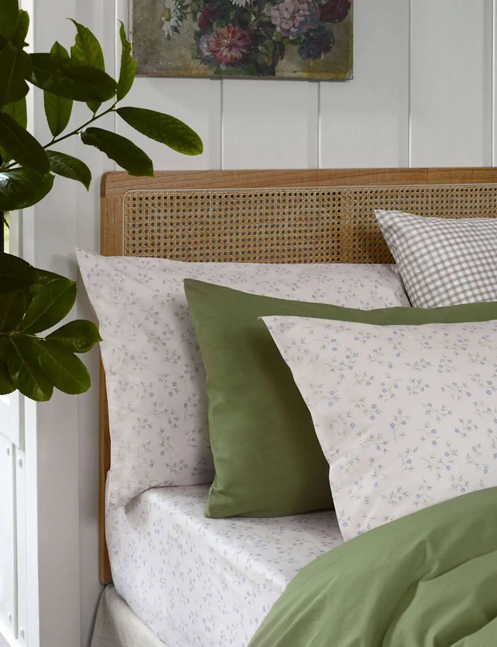 Piglet In Bed Pure Cotton Spring Sprig Fitted Sheet Natural Mix