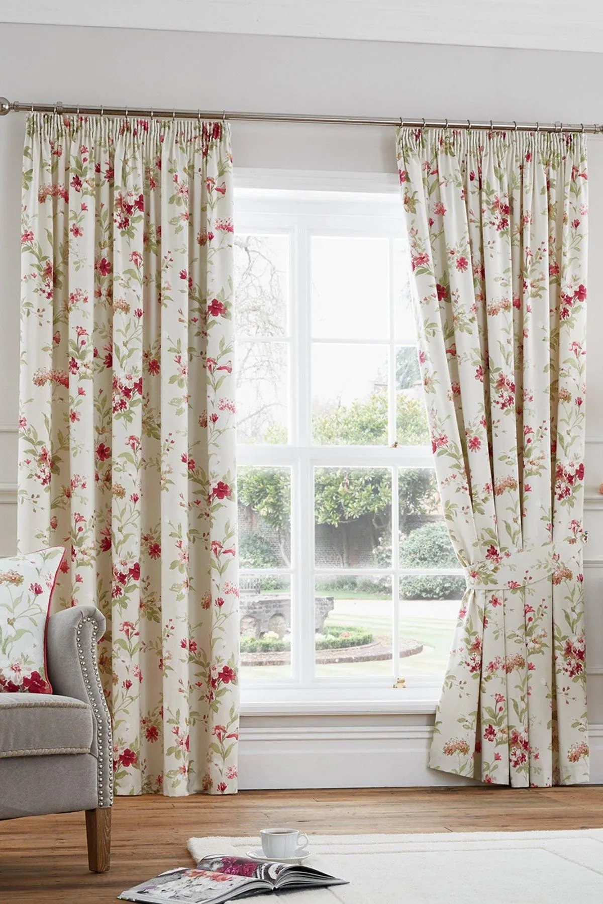 Fusion 'Jeannie' 100% Cotton Light Filtering Pair of Pencil Pleat Curtains in Red