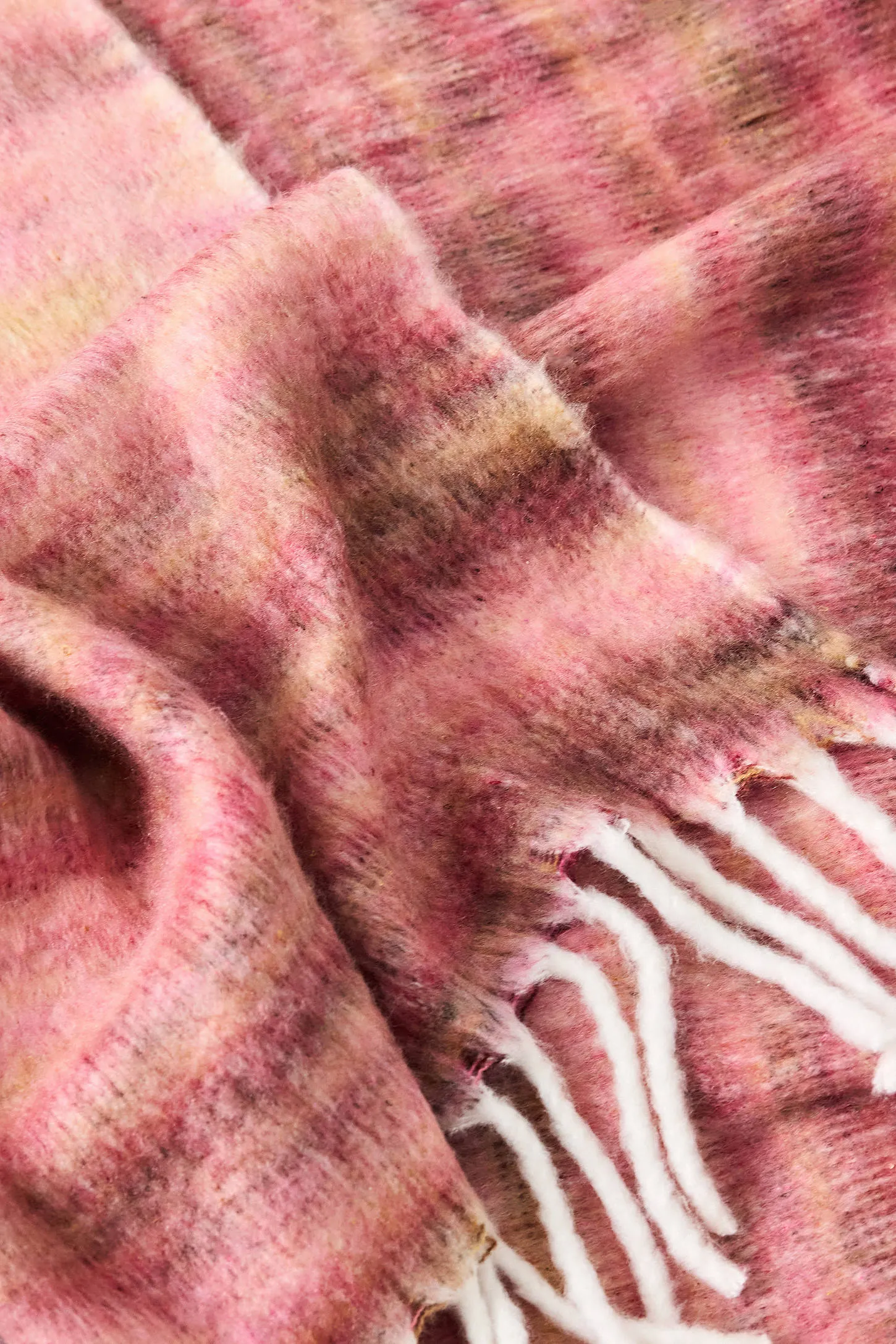 Rhubarb Cosy Throw - Pink 2