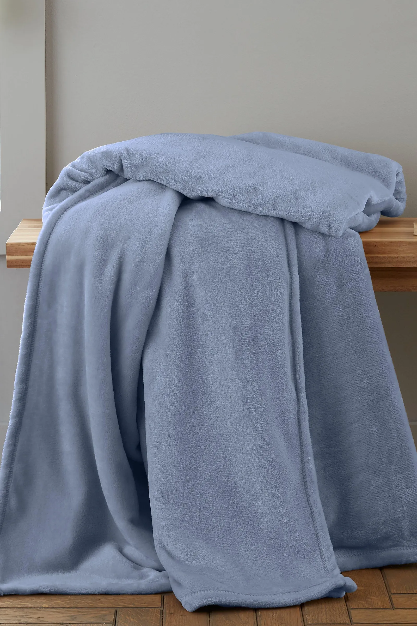 Catherine Lansfield 'Raschel Velvet Touch' Blanket Throw in Light Blue