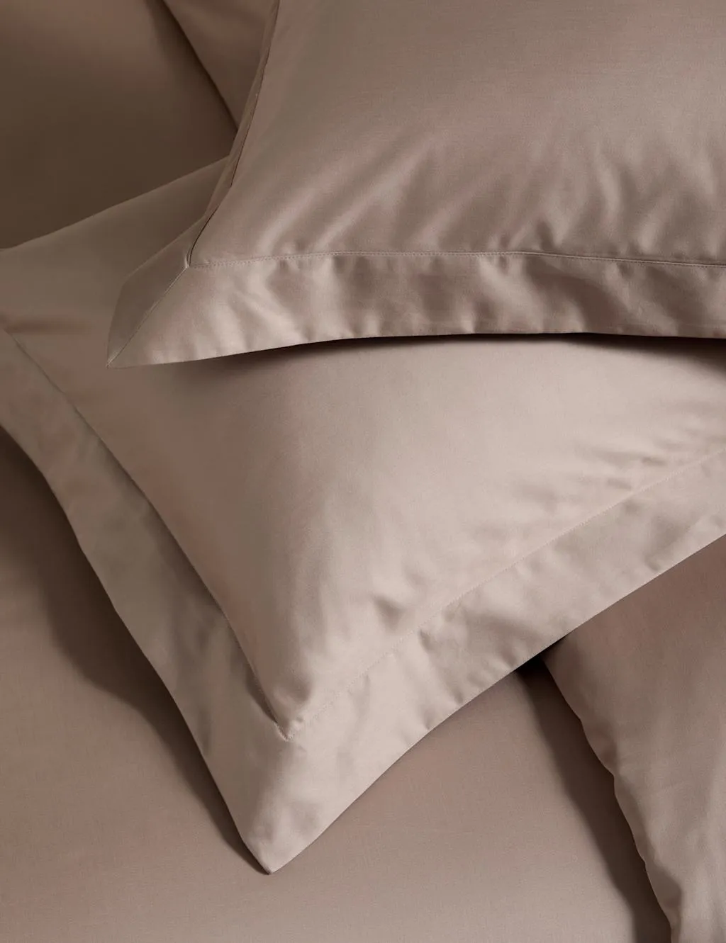 M&S 2 Pack Egyptian Cotton 400 Thread Count Silky Oxford Pillowcases Putty