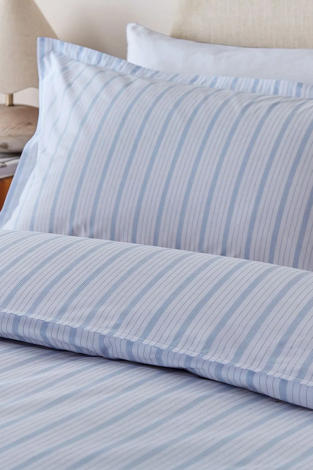 Murmur 'Juno' Cotton Duvet Cover Set in Blue 3