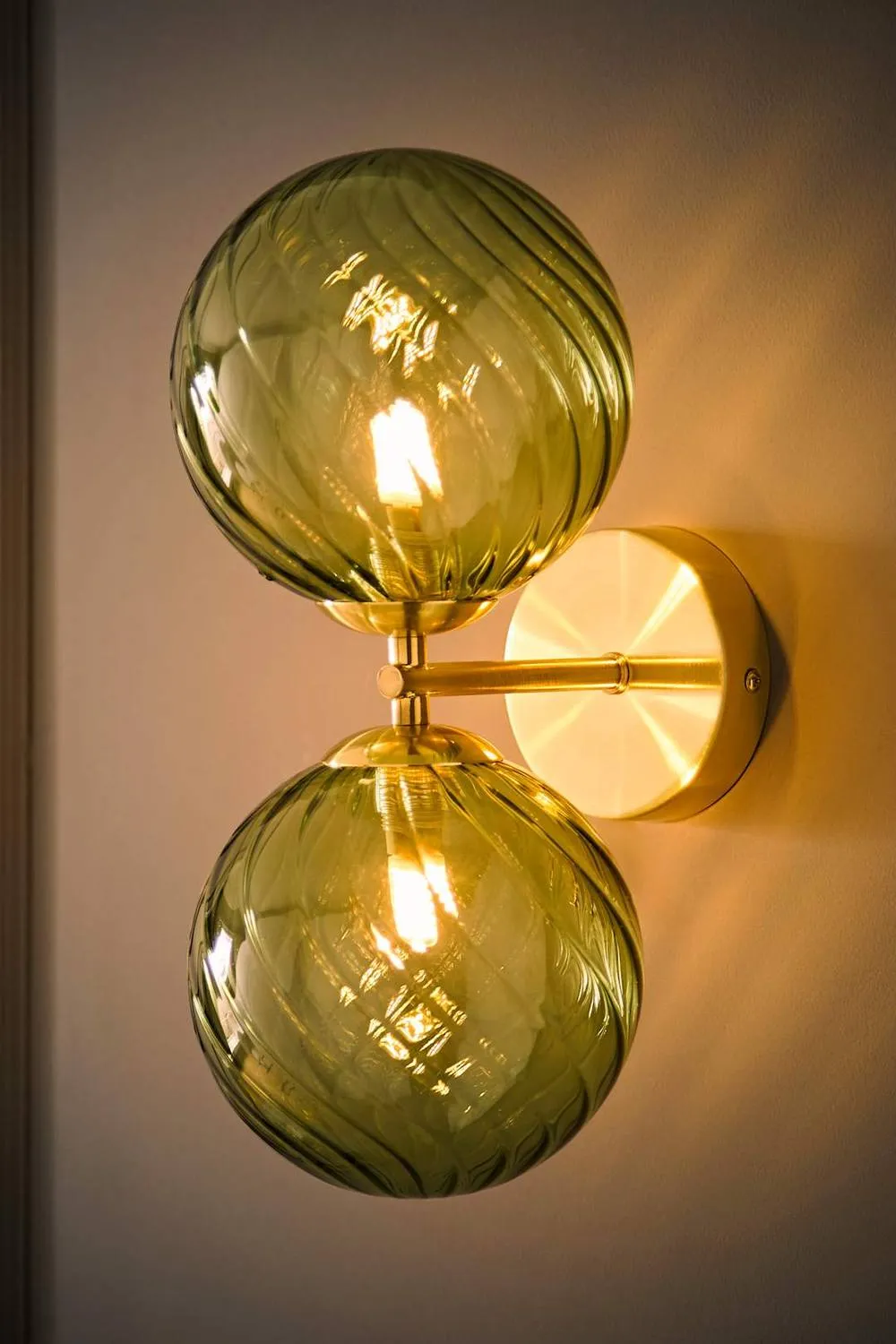 ValueLights Sydney Pair 2 Way Up Down Glass Swirl Shades Wall Lights in Gold 3