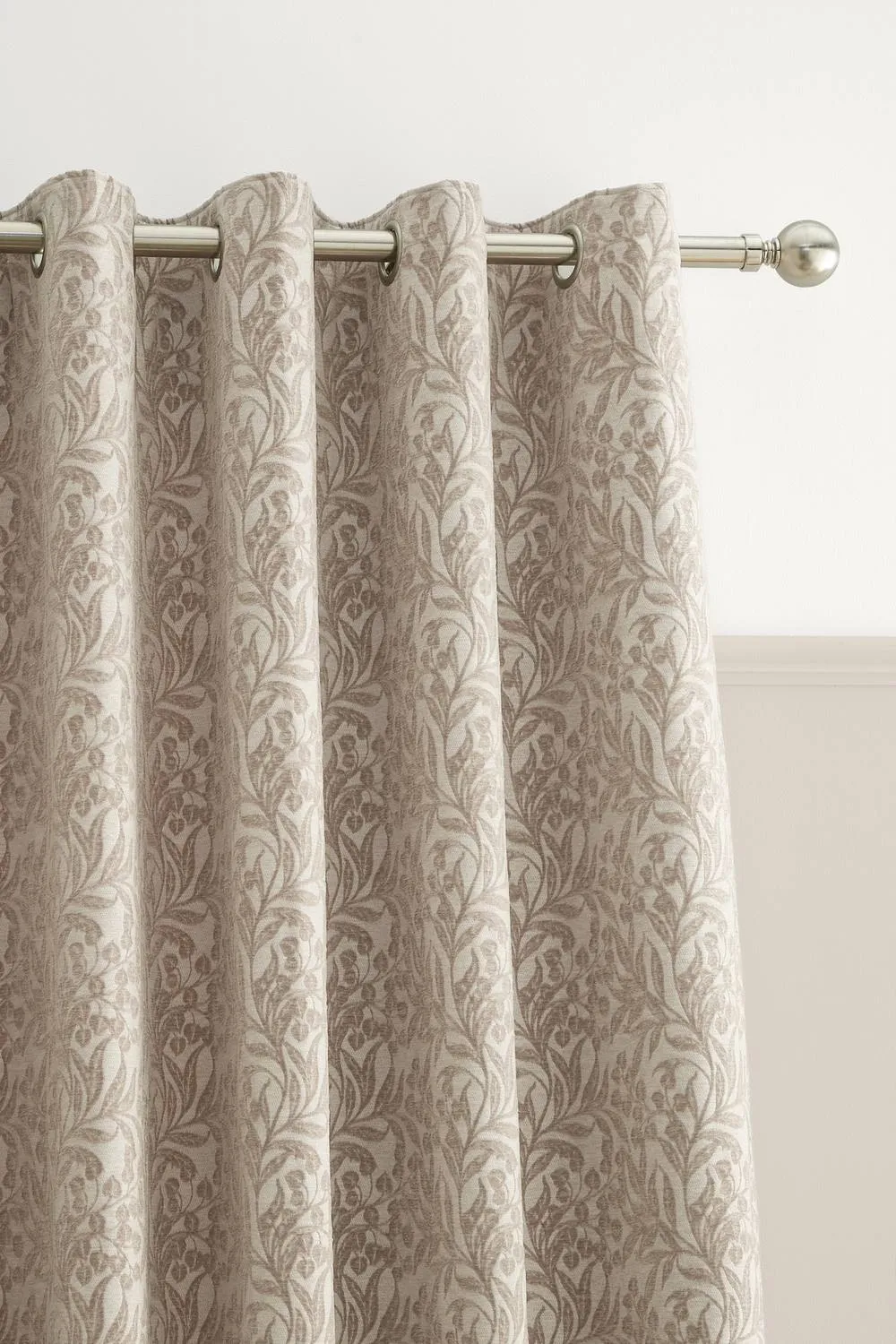 Bianca 'Chenille Leaves' Lined Eyelet Curtains in Natural 3