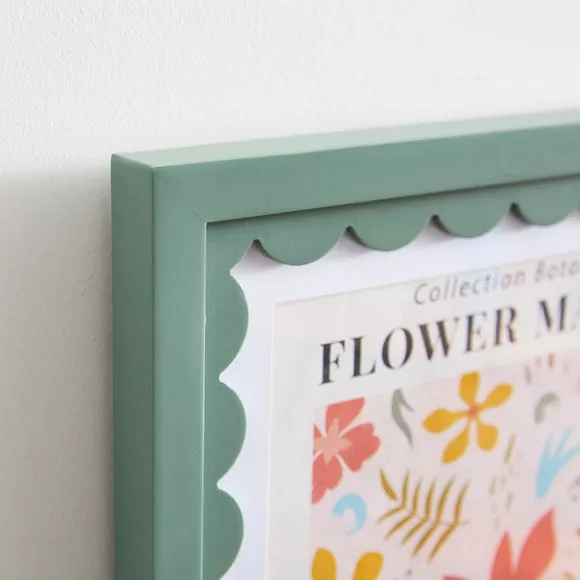 Remi Scalloped Photo Frame 2