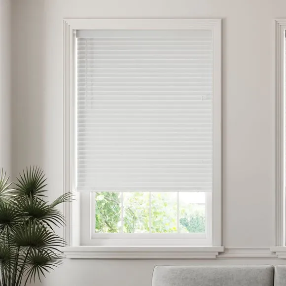 Room Darkening Venetian Blind 1