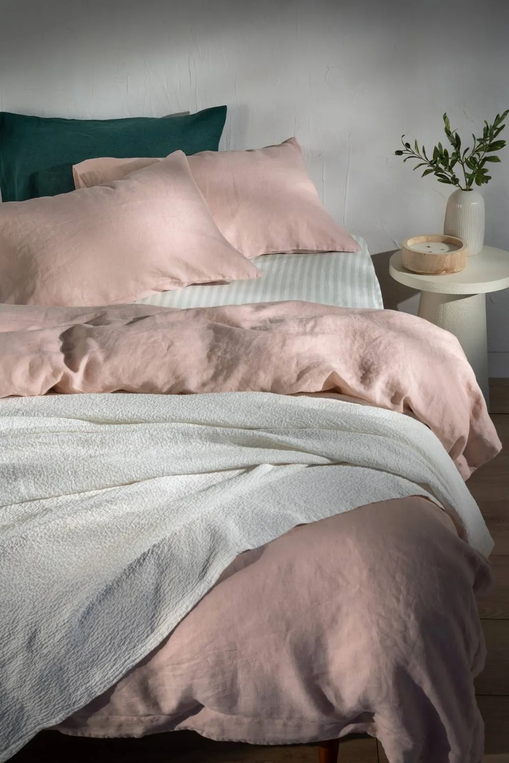 Soak&Sleep Soft Pink French Linen Duvet Cover in Pale Pink