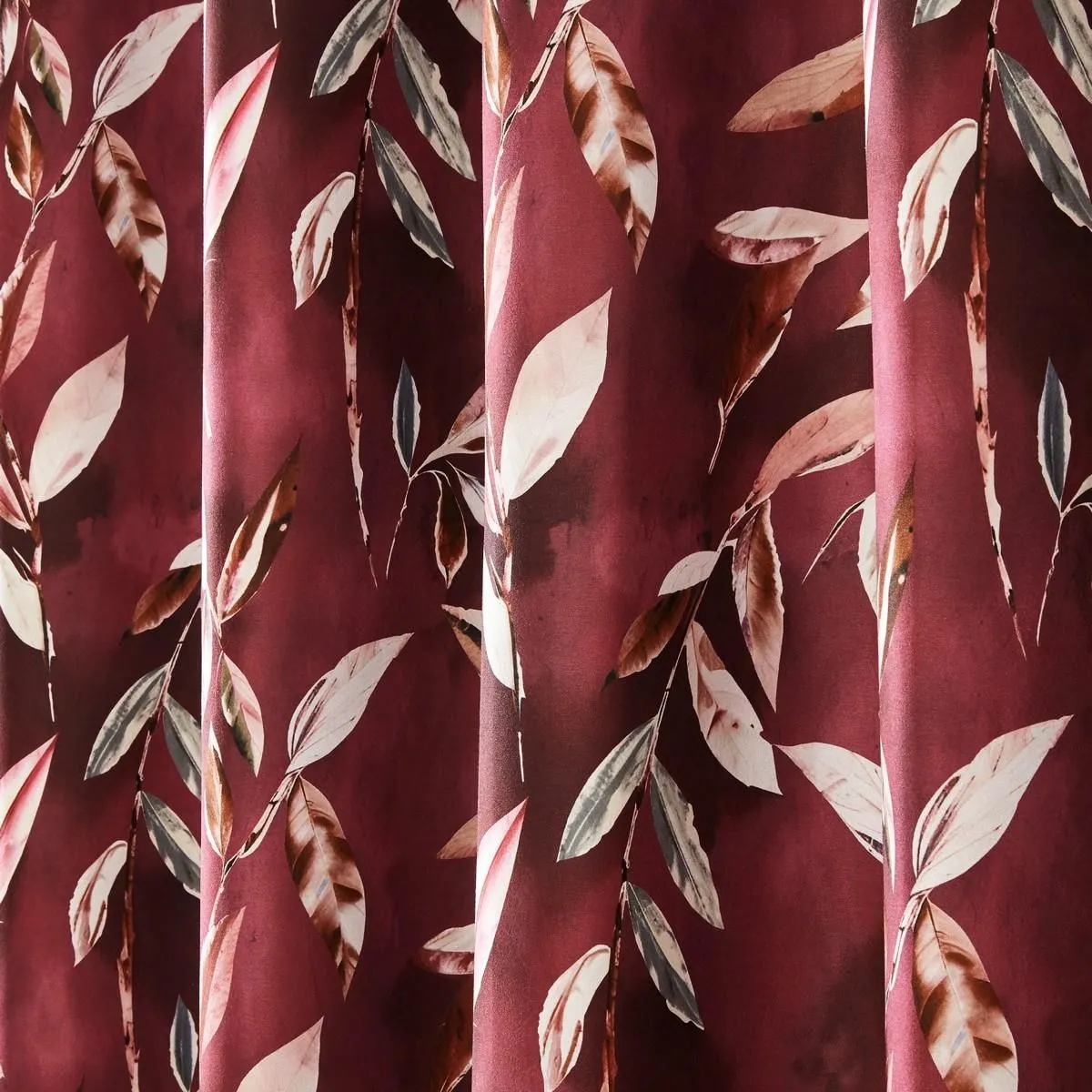 Sundour Madrid Eyelet Curtains in Wine 3