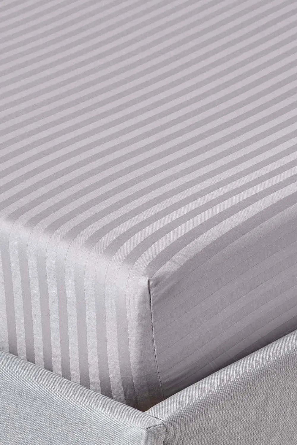 Homescapes Egyptian Cotton Satin Stripe Fitted Sheet 12 inch 330 Thread Count in Grey 1