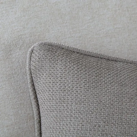 Wynter Cushion 2