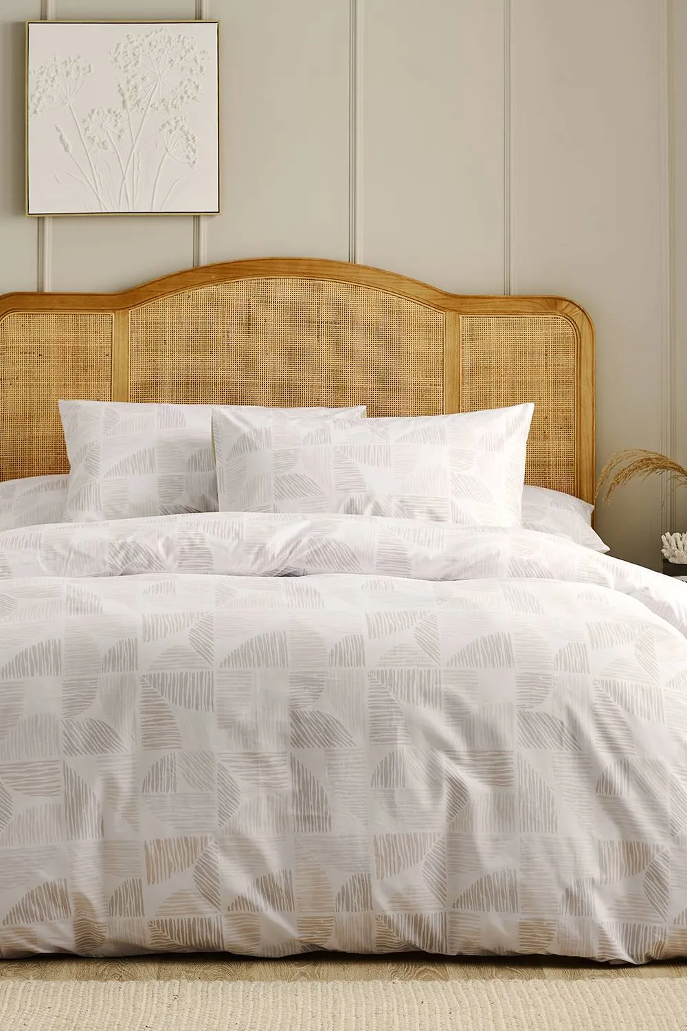 CHRISTY 'Dune' Cotton Percale Duvet Cover Set in Beige 2
