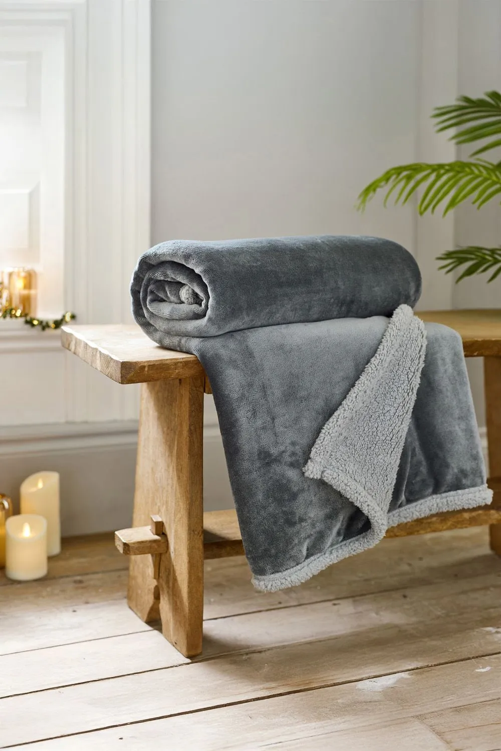 Deyongs Hazelwood Super Soft Flannel & Sherpa Throw - 130 x 170cm Fleece Blanket in Silver