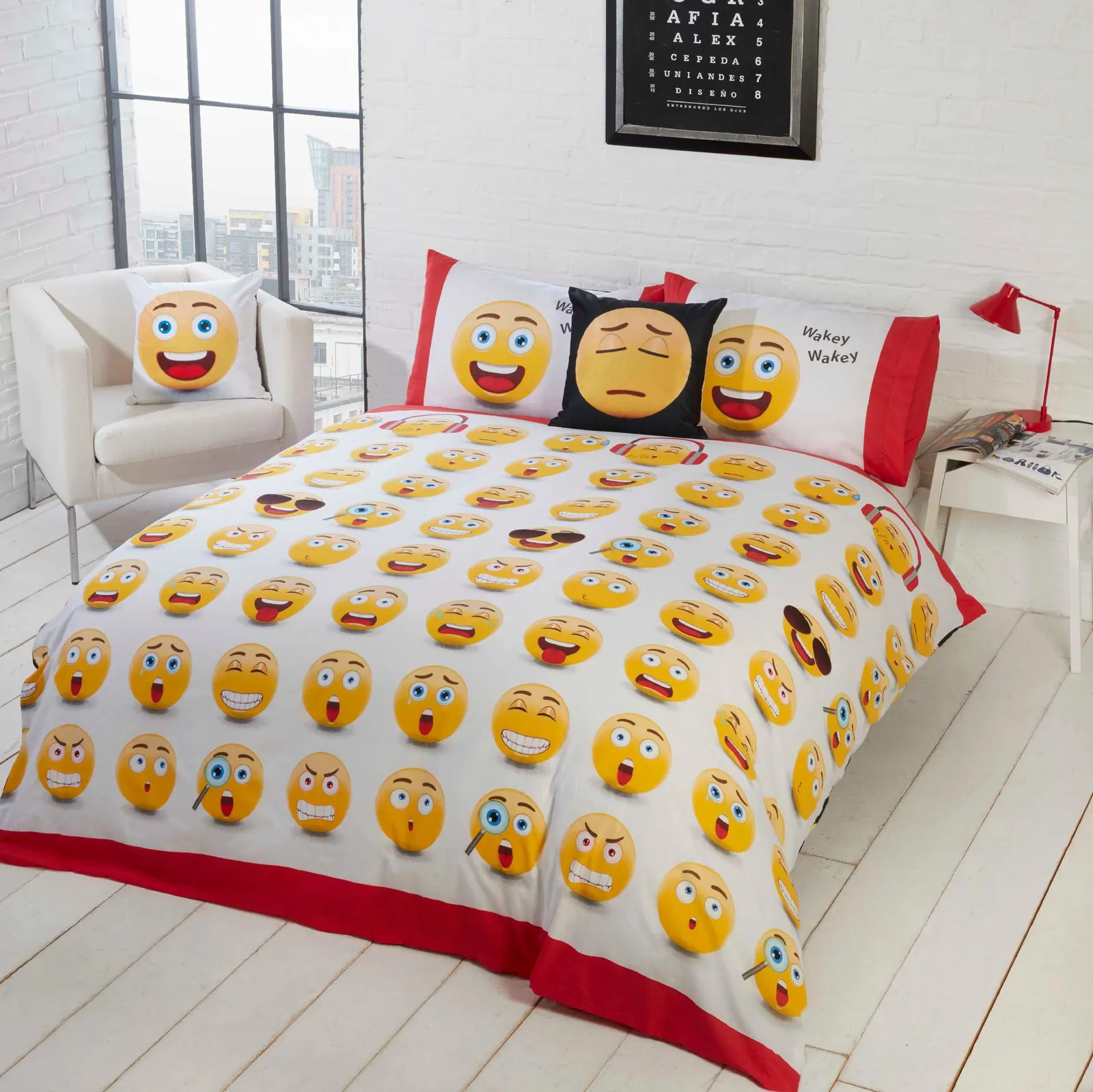 Rapport Home Icons Emoji Reversible Polycotton Duvet Cover Set with Pillowcase in Black 2