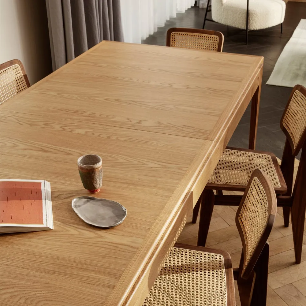 Gubi S-Table Extendable in Oak 4