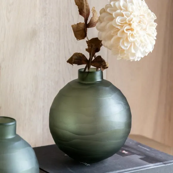 Cedar & Sage Bevelled Glass Globe Vase 1