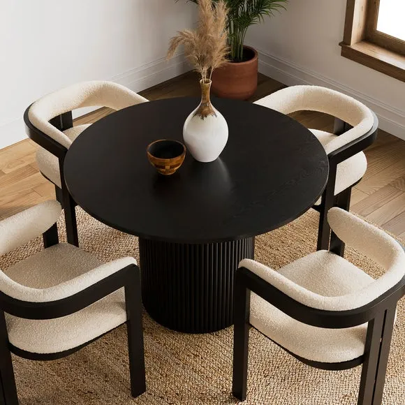 Amari 4 Seater Round Dining Table, Oak 3
