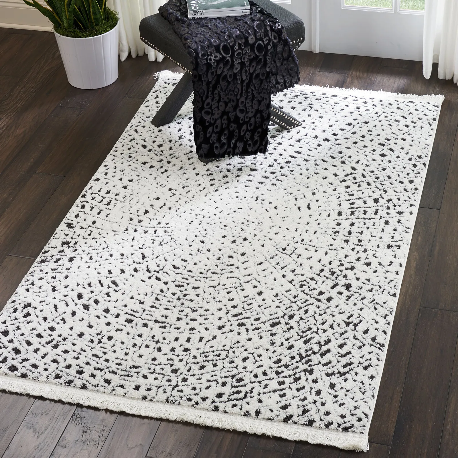 Kamala 2 Rug White