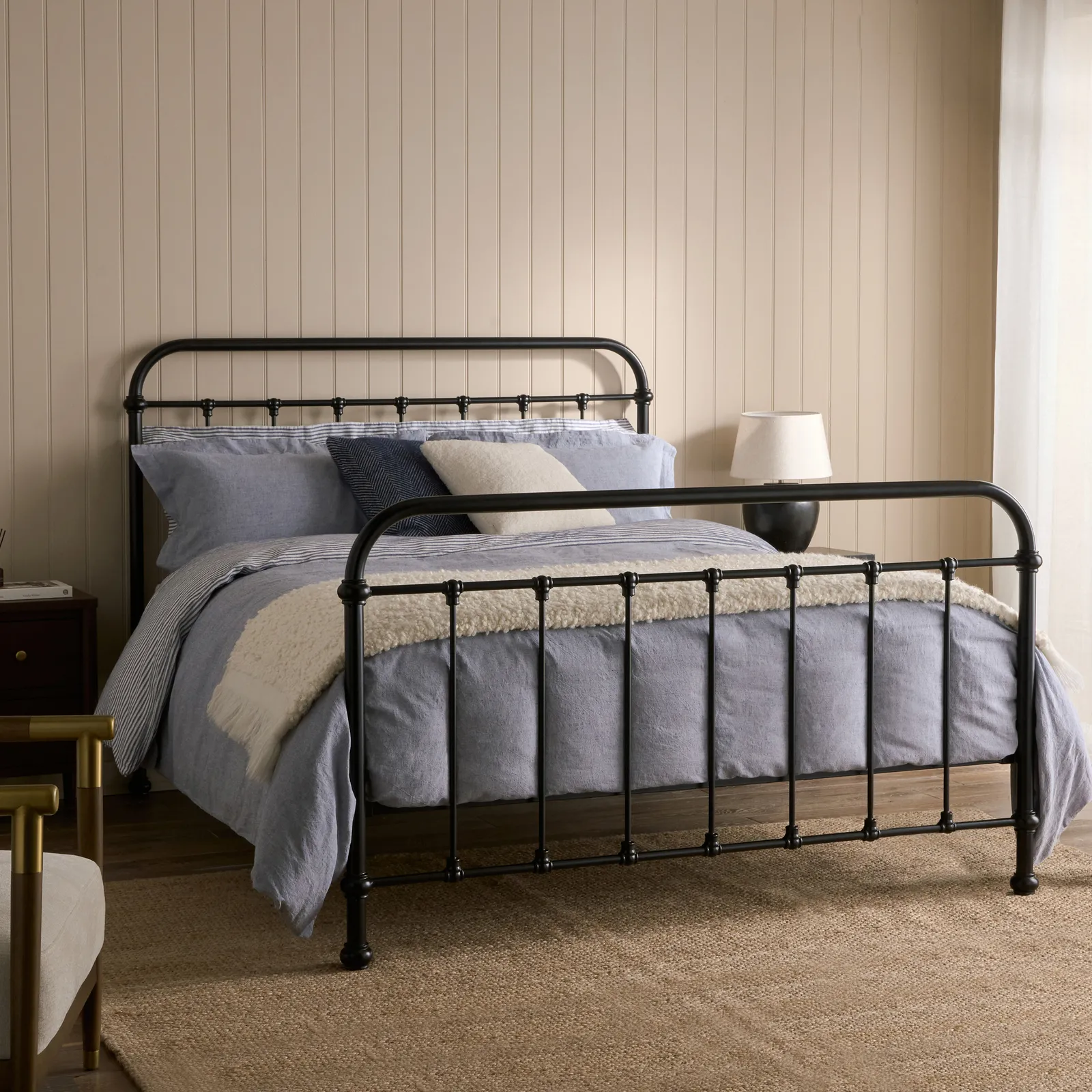 Oliver Bed, King - Black, King