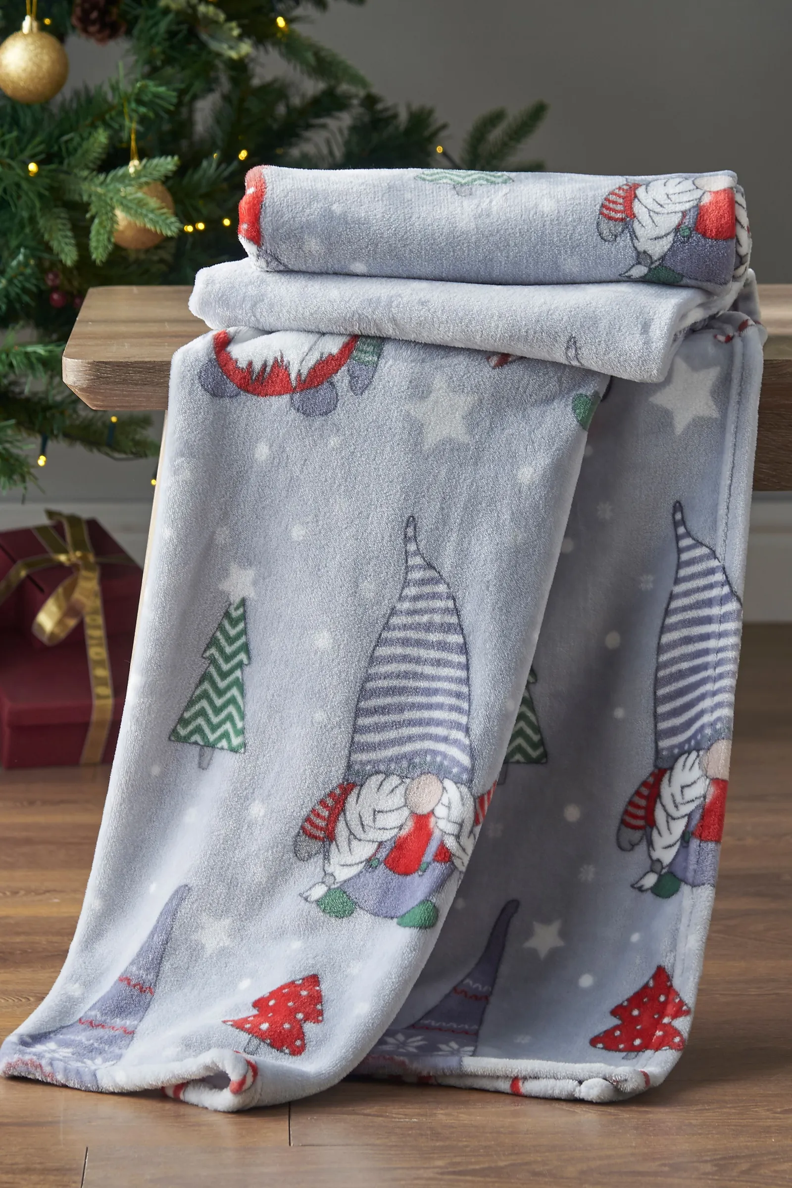 Catherine Lansfield 'Christmas Gnomes' Blanket Throw in Grey