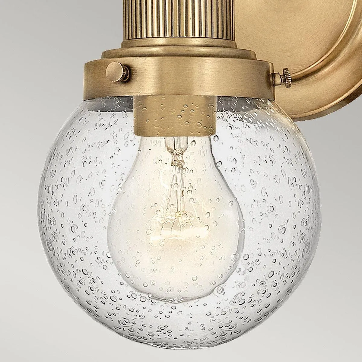 Netlighting Hinkley Poppy Bathroom Wall Lamp Heritage Brass IP44 in Yellow 4