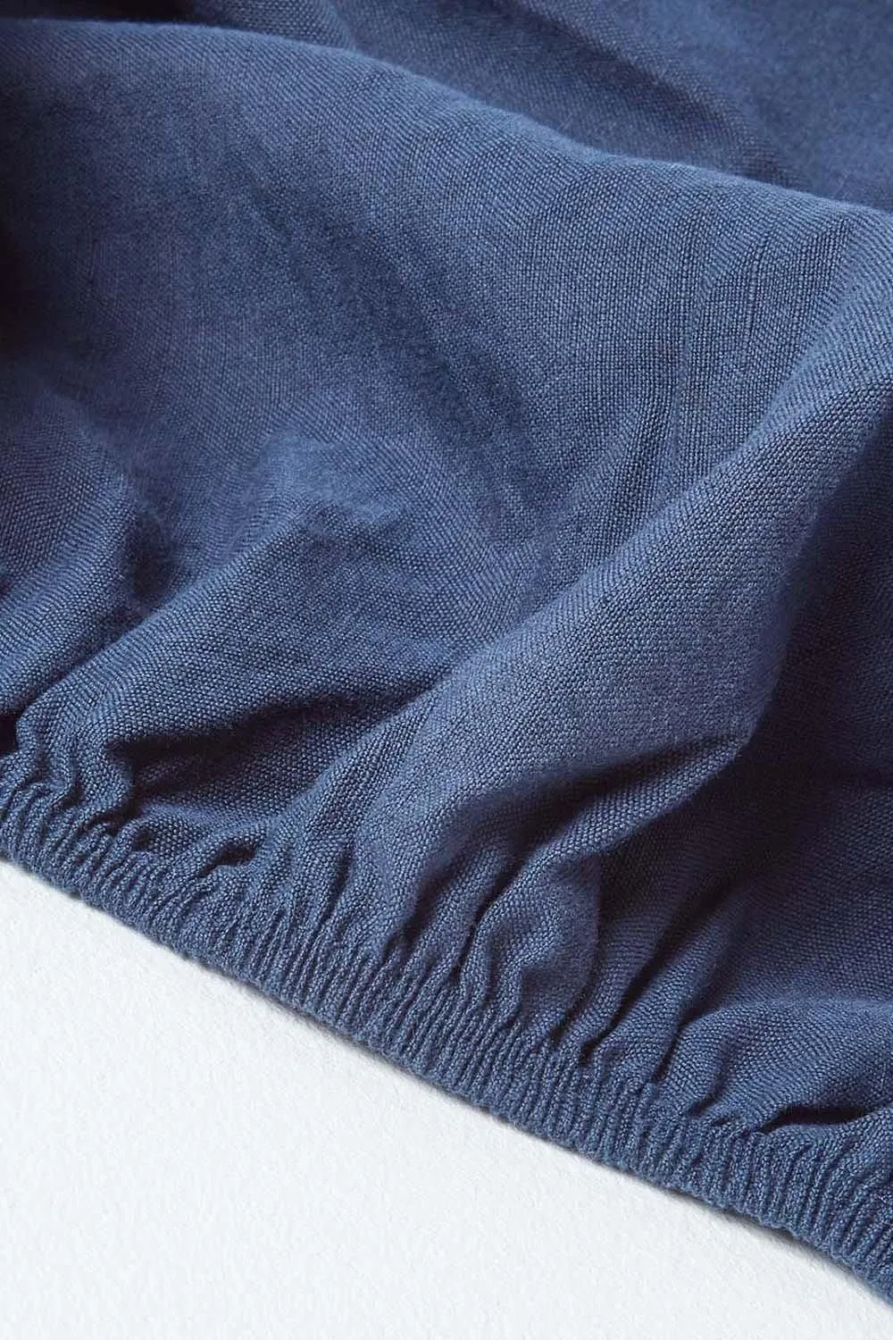 Homescapes Luxury Soft Plain Linen Deep Fitted Sheet 18 inch Deep in Navy 5