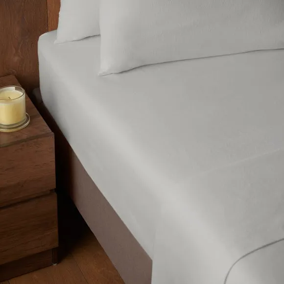 Soft & Cosy 100% Brushed Cotton Fitted Sheet 1