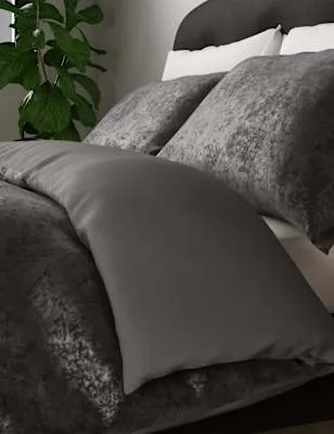 M&S Velvet Bedding Set