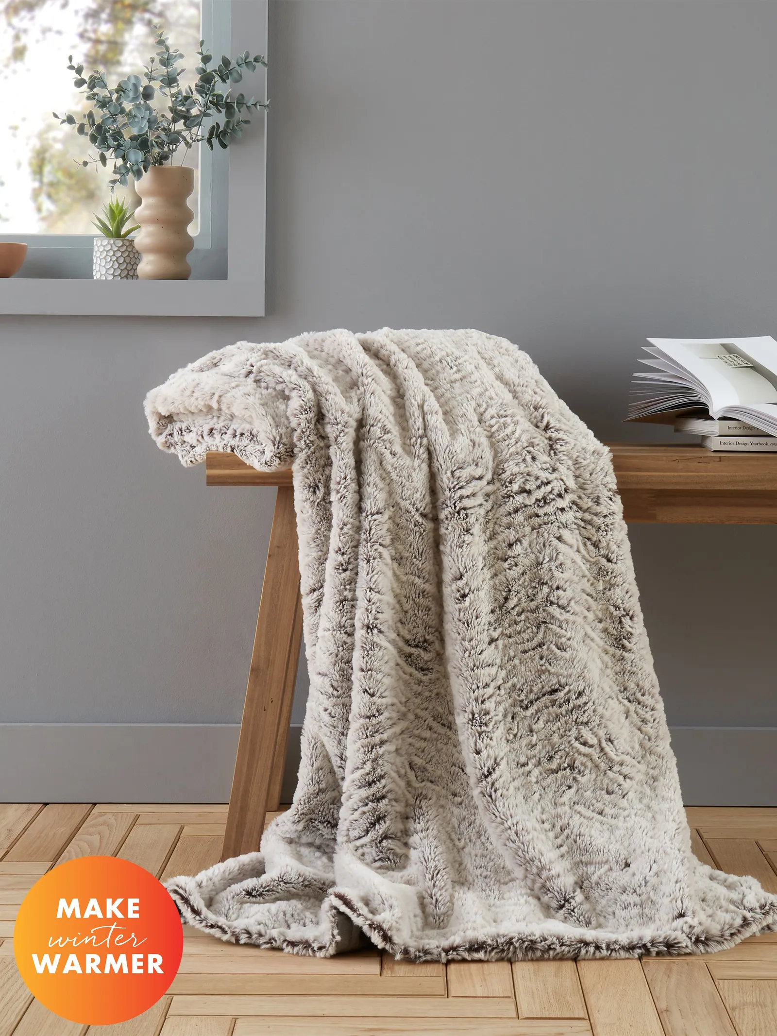 Catherine Lansfield 'Wolf Faux Fur' Cosy Family Sized Extra Large Throw in Natural