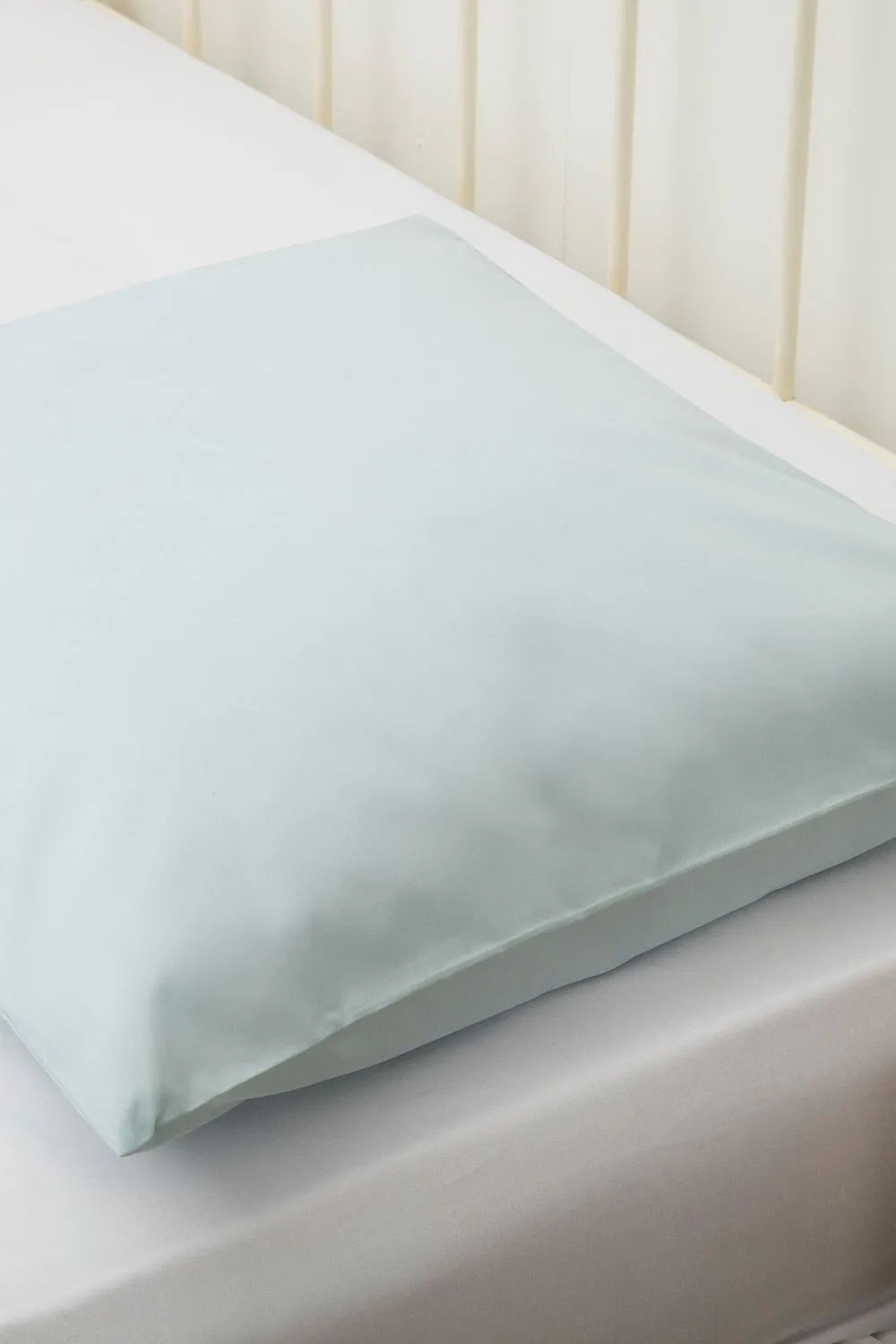 Belledorm Easy Care 200 Thread Count Cotton Polyester Percale Continental Pillowcase in Duck Egg Blue 2