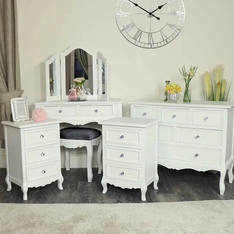 Melody Maison White Bedroom Furniture Large Chest Of Drawers, Dressing Table Set & Pair Of Bedside Tables - Victoria Range