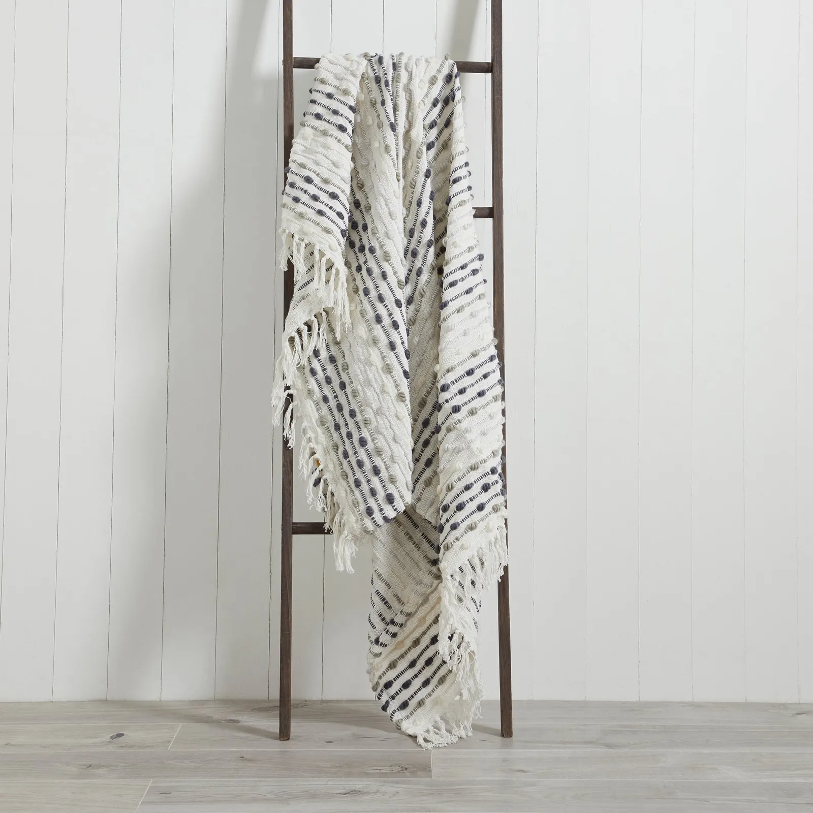 Furn. Dhadit 130cm x 150cm Throw Blanket 1