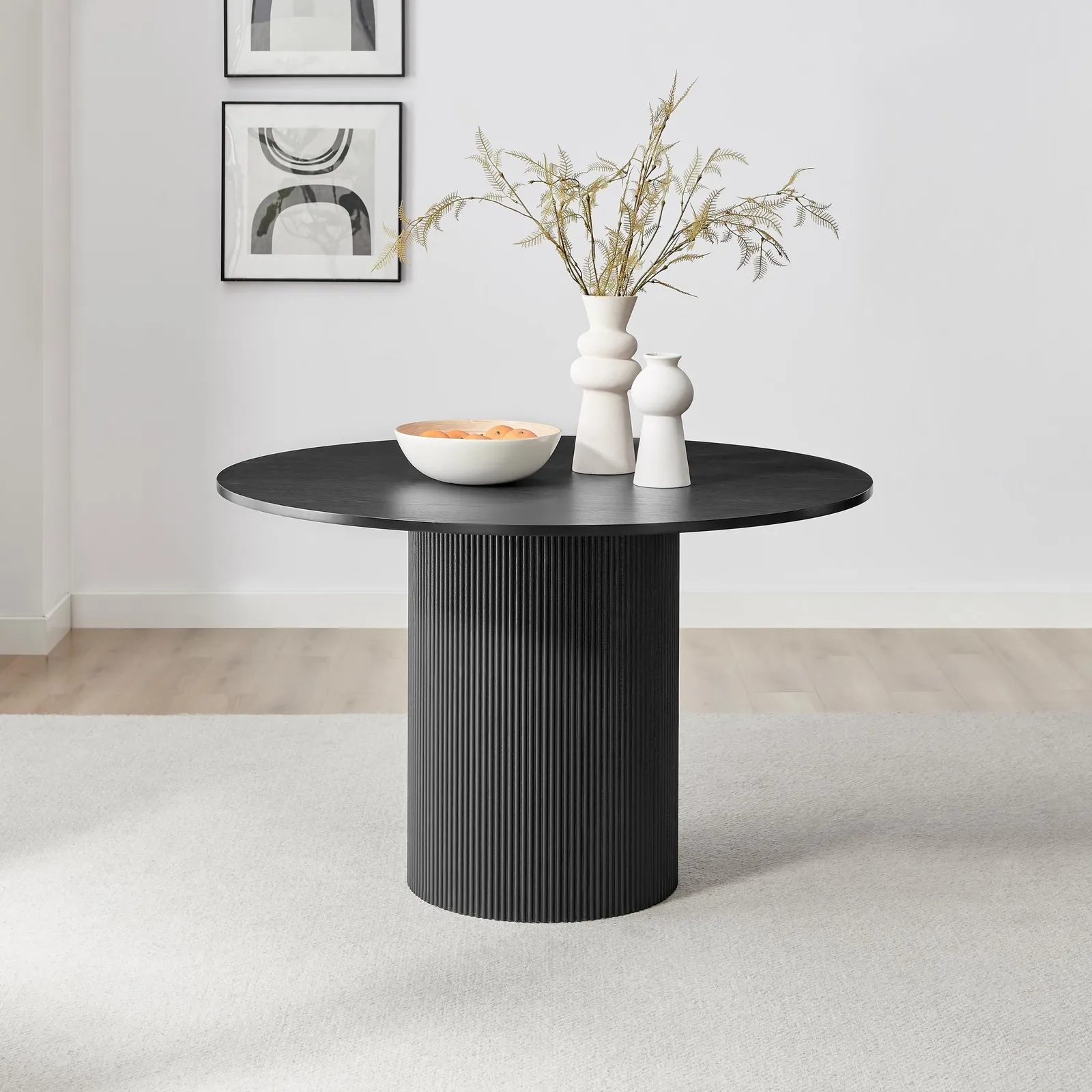 FurnitureboxUK Penrose Black Round Dining Table & 4 Oak Masa Chairs in Light Oak 3