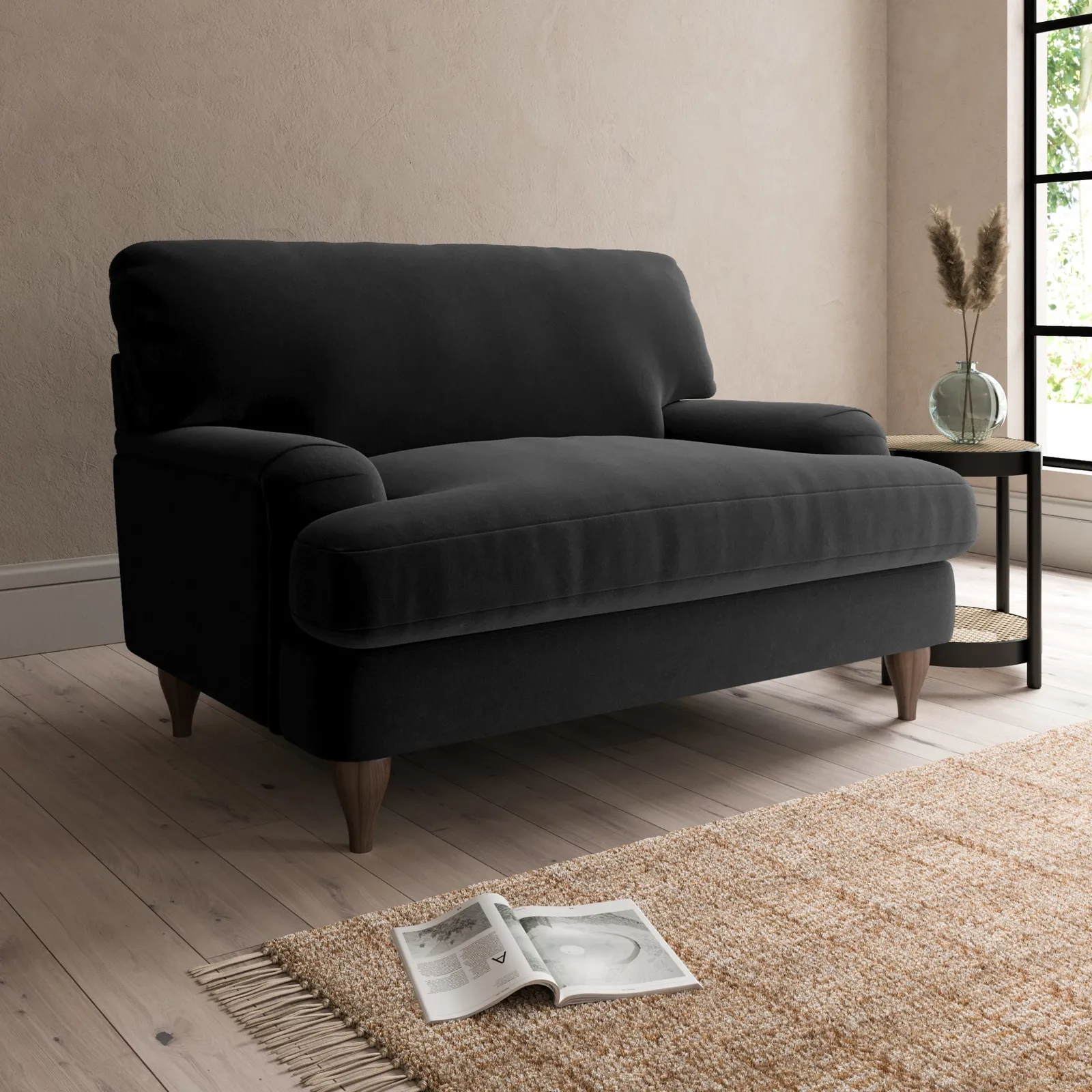 Darwin Luxury Velvet Snuggle Chair Black